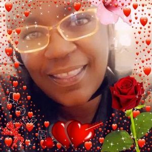 Meet your Posher, Evette